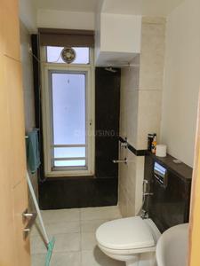 Bathroom Image of 4850 Sq.ft 5 BHK Apartment / Flat for sale in Gaurs The Islands, Jaypee Greens Greater Noida for Rs. 68000000