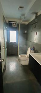 Bathroom Image of 6000 Sq.ft 6 BHK Independent House for sale in Sector 72 Noida for Rs. 75000000