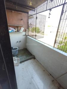 Balcony Image of 900 Sq.ft 1.5 BHK Apartment / Flat for rent in Shyamal Ahmedabad for Rs. 17500