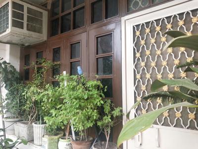 Balcony Image of 1440 Sq.ft 3 BHK Builder Floor for sale in Mukherjee Nagar New Delhi for Rs. 13500000