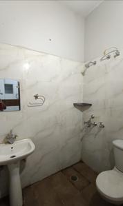 Bathroom Image of 650 Sq.ft 2 BHK Apartment / Flat for sale in Kharar Mohali for Rs. 4100000