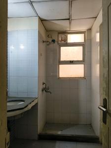 Common Bathroom Image of 1800 Sq.ft 3 BHK Apartment / Flat for sale in Bestech Park View Residency, Palam Vihar Gurgaon for Rs. 26500000