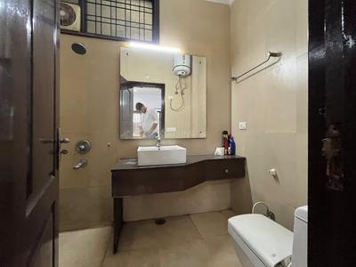 Bathroom Image of 1900 Sq.ft 3 BHK Builder Floor for sale in Ardee Platinum Greens, Sector 52 Gurgaon for Rs. 19500000