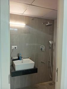 Bathroom Image of 1795 Sq.ft 3 BHK Apartment / Flat for rent in Perumbakkam Chennai for Rs. 55000