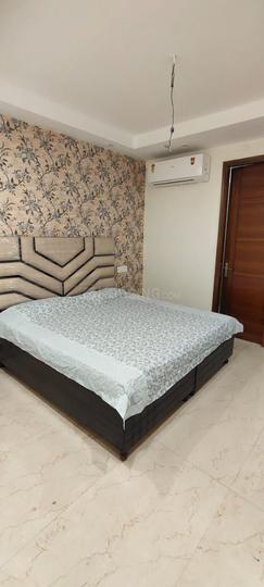 LA Parisian Main Image 1