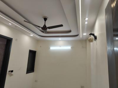 Bedroom Image of 750 Sq.ft 2 BHK Builder Floor for rent in Dwarka Mor New Delhi for Rs. 17000
