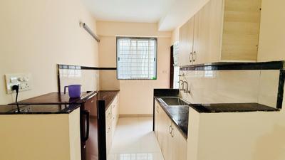 Kitchen Image of 940 Sq.ft 2 BHK Apartment / Flat for rent in Palasia Indore for Rs. 30000