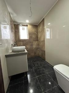Bathroom Image of 3400 Sq.ft 4 BHK Independent House for rent in Palam Vihar Gurgaon for Rs. 75000