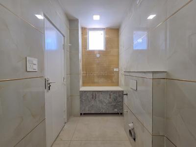 Bathroom Image of 2200 Sq.ft 3 BHK Apartment / Flat for sale in GMS Road Dehradun for Rs. 12500000