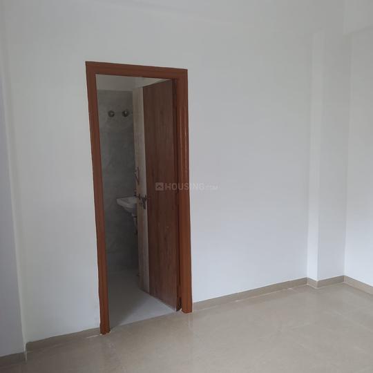 Soniz Vibrant Silver First Bedroom 1