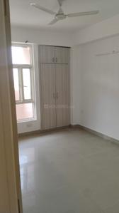 Bedroom Image of 1150 Sq.ft 2.5 BHK Apartment / Flat for rent in Supertech Cape Town, Sector 74 Noida for Rs. 29800