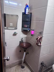 Bathroom Image of 1620 Sq.ft 3 BHK Builder Floor for sale in Model Town New Delhi for Rs. 25000000