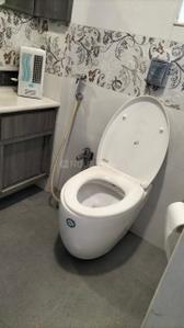 Bathroom Image of 950 Sq.ft 2 BHK Apartment / Flat for sale in Andheri West Mumbai for Rs. 31000000