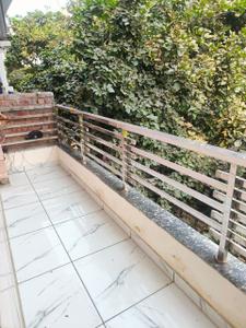 Balcony Image of 400 Sq.ft 1 RK Builder Floor for rent in Sector 50 Gurgaon for Rs. 17000