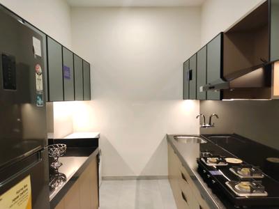 Kitchen Image of 600 Sq.ft 2 BHK Apartment / Flat for sale in Alpine Primo, Andheri West Mumbai for Rs. 21000000