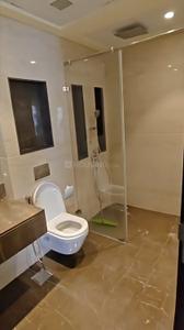 Bathroom Image of 2800 Sq.ft 3 BHK Apartment / Flat for rent in Lokhandwala Minerva, Worli Mumbai for Rs. 400000