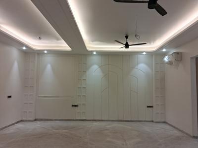 Living Room Image of 1800 Sq.ft 3 BHK Builder Floor for sale in Tagore Garden Extension New Delhi for Rs. 32500000