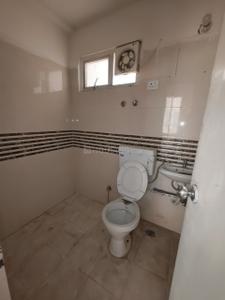 Bathroom Image of 536 Sq.ft 2 BHK Apartment / Flat for sale in Shree Green Court, Sector 90 Gurgaon for Rs. 6800000