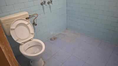 Image of 1400 Sq.ft 3 BHK Apartment / Flat for rent in Saransh Apartments, Patparganj, New Delhi for Rs. 46000