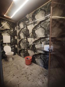 Bathroom Image of 680 Sq.ft 6 BHK Independent House for sale in Musakhedi Indore for Rs. 8100000