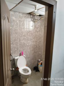 Bathroom Image of 2200 Sq.ft 4 BHK Apartment / Flat for rent in TVH Taus, Egattur Chennai for Rs. 40000