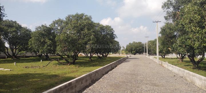 V Square Mini Town Main Image 1