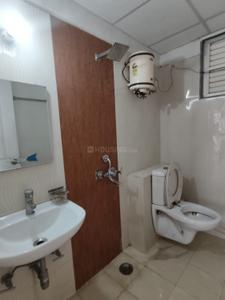 Bathroom Image of 970 Sq.ft 2 BHK Apartment / Flat for rent in Ratan Orbit Phase I, Kalyanpur Kanpur for Rs. 20000