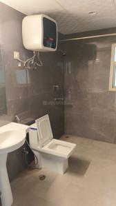 Image of 1600 Sq.ft 3 BHK Apartment / Flat for rent in Grand Omaxe, Sector 93B, Noida for Rs. 43000