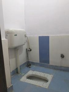 Bedroom Two Image of 550 Sq.ft 2 BHK Builder Floor for rent in Patparganj New Delhi for Rs. 20000