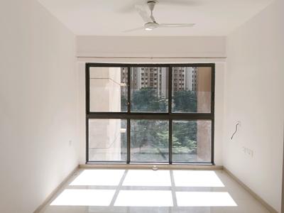 Living Room Image of 900 Sq.ft 2 BHK Apartment / Flat for rent in Lodha Splendora, Kasarvadavali Thane for Rs. 38099
