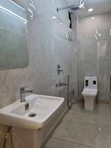 Common Bathroom Image of 810 Sq.ft 3 BHK Apartment / Flat for sale in Dwarka Mor New Delhi for Rs. 5500000
