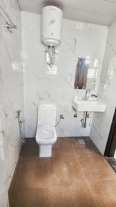 Bathroom Image of Venaar Apartment &amp; PG in Rangpuri, New Delhi