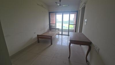Living Room Image of 850 Sq.ft 2 BHK Apartment / Flat for sale in Magarpatta Nova, Mundhwa Pune for Rs. 7200000