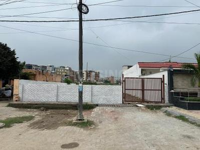 Image of 300 Sq.ft Residential Plot / Land for sale in Sector 48, Noida for Rs. 85000000