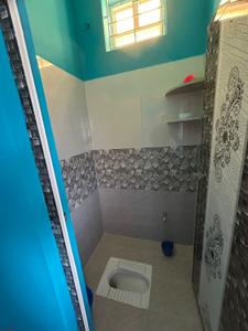 Bathroom Image of 530 Sq.ft 1 BHK Independent House for sale in Padappai Chennai for Rs. 3600000
