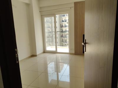 Bedroom One Image of 1025 Sq.ft 2 BHK Apartment / Flat for rent in Gulshan Botnia, Sector 144 Noida for Rs. 30000