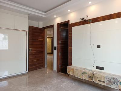 Bedroom Image of 1800 Sq.ft 3 BHK Builder Floor for sale in Paschim Vihar New Delhi for Rs. 35000000