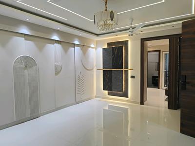 Living Room Image of 1400 Sq.ft 3 BHK Builder Floor for sale in Vaishali Ghaziabad for Rs. 17500000