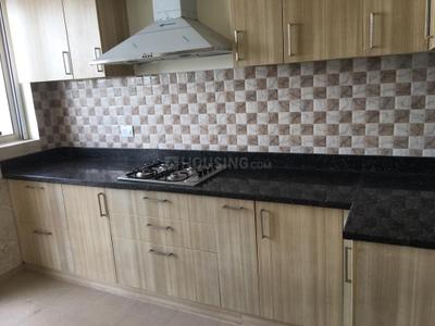 Kitchen Image of 2000 Sq.ft 2 BHK Apartment / Flat for rent in Experion Windchants, Sector 112 Gurgaon for Rs. 45000