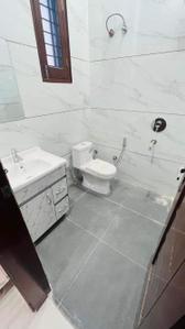 Bathroom Image of 1289 Sq.ft 3 BHK Apartment / Flat for sale in Kharar Mohali for Rs. 3690000
