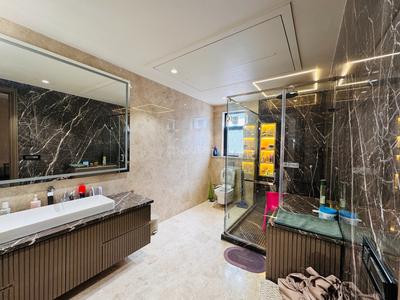 Kitchen Image of 7200 Sq.ft 9 BHK Villa for sale in Palam Vihar Gurgaon for Rs. 200000000
