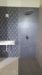 Bathroom Image of 2500 Sq.ft 4 BHK Independent House for rent in Bakrol Anand for Rs. 40000