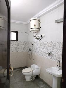 Common Bathroom Image of 1800 Sq.ft 3 BHK Apartment / Flat for sale in Sunny Valley Apartment, Sector 12 Dwarka New Delhi for Rs. 32900000