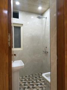 Common Bathroom Image of 1450 Sq.ft 3 BHK Builder Floor for sale in Indirapuram Ghaziabad for Rs. 8600004