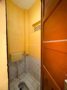 Bathroom Image of 1700 Sq.ft 4 BHK Independent House for rent in Boring Road Patna for Rs. 23000