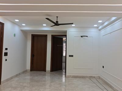 Living Room Image of 1350 Sq.ft 3 BHK Builder Floor for sale in Paschim Vihar New Delhi for Rs. 26000000