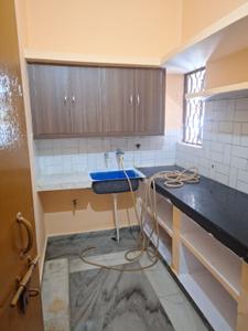 Kitchen Image of 1300 Sq.ft 2 BHK Builder Floor for rent in Indira Nagar Lucknow for Rs. 18000