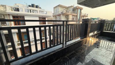 Balcony Image of Avtar pg in Pandav Nagar, New Delhi