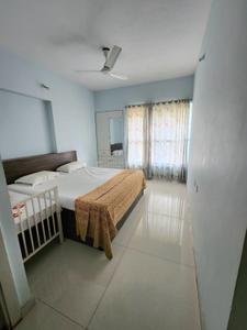 Bedroom Image of 840 Sq.ft 2 BHK Apartment / Flat for sale in Rustomjee Urbania Azziano, Thane West Thane for Rs. 17500000