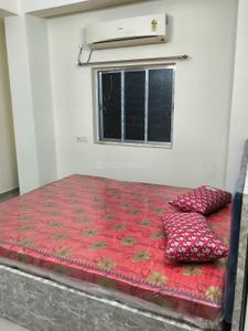 Bedroom Image of 700 Sq.ft 2 BHK Builder Floor for rent in Picnic Garden Kolkata for Rs. 25000